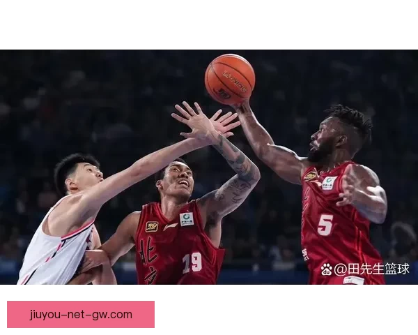 CBA季后赛惊险对决 广东队加时险胜北京队扳平大比分